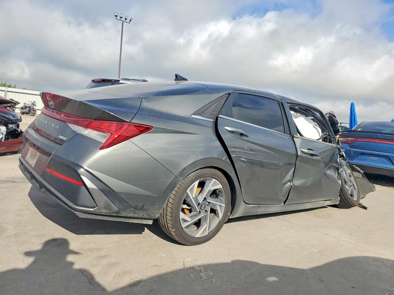 2026 HYUNDAI ELANTRA LIMITED — снимка 3