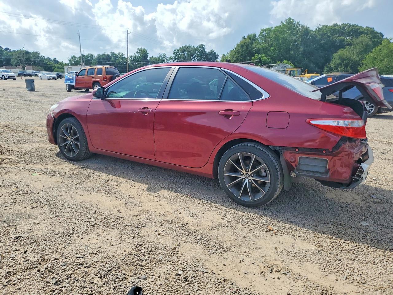 2015 TOYOTA CAMRY XSE — снимка 2