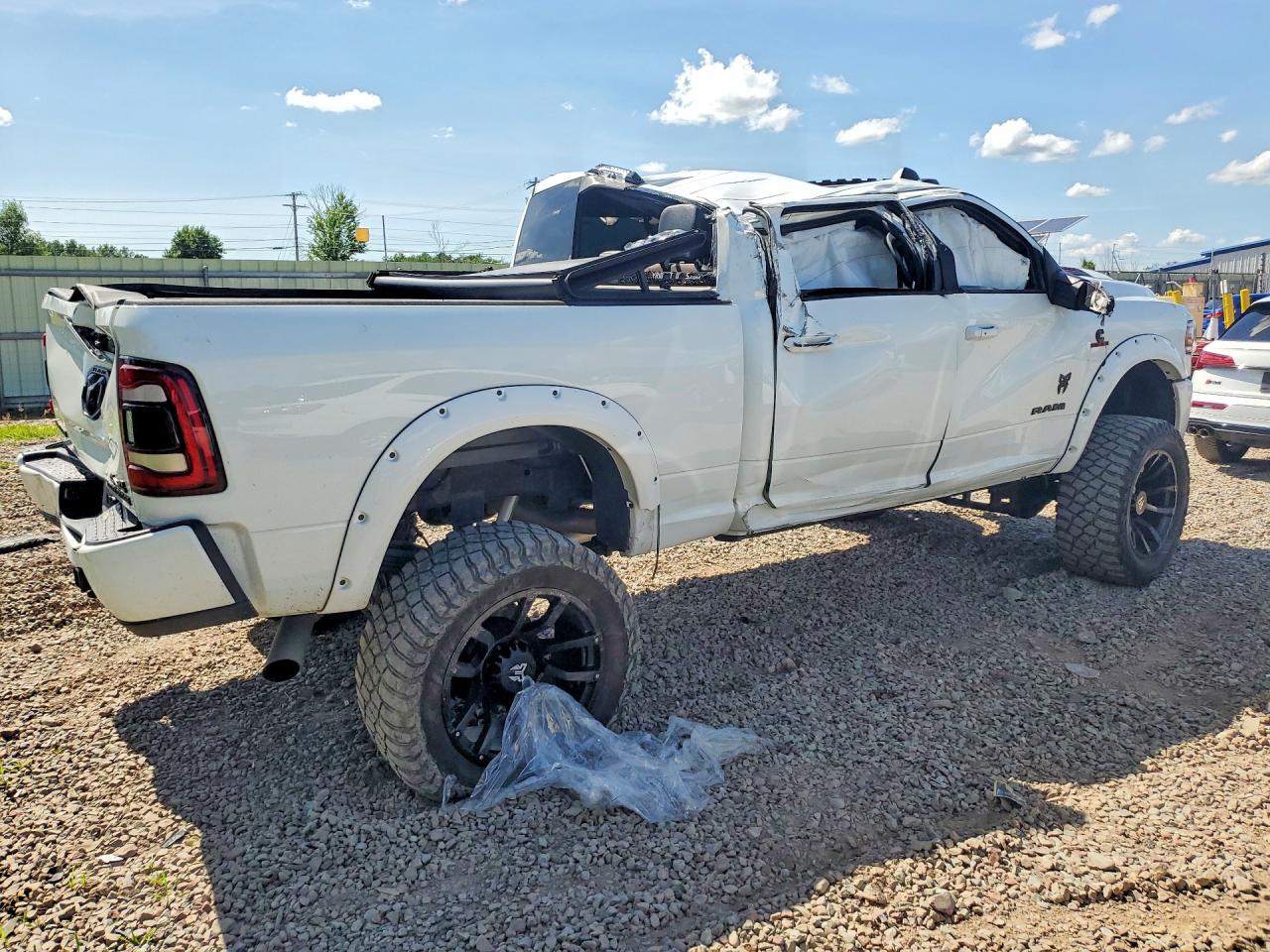 2023 RAM 3500 LARAMIE — снимка 3