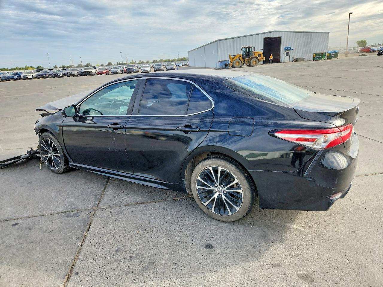 2018 TOYOTA CAMRY SE — снимка 2