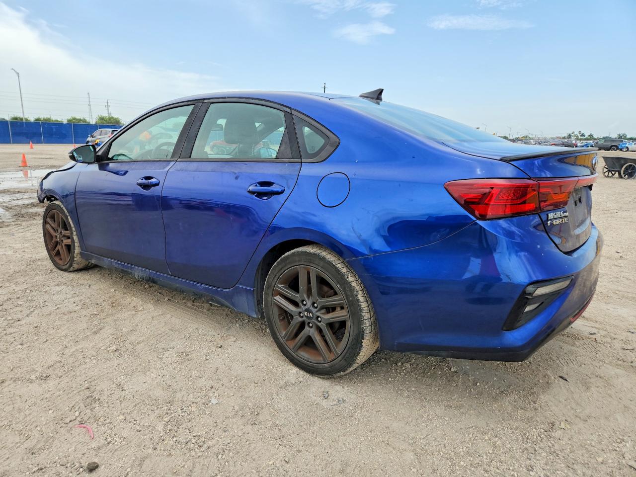 2020 KIA FORTE GT LINE — снимка 2