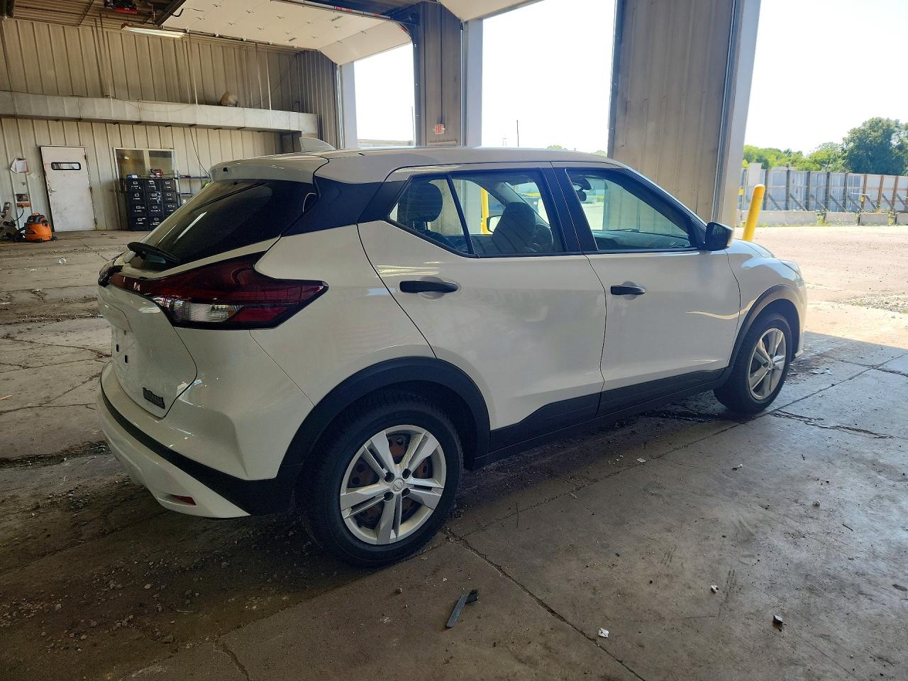 2024 NISSAN KICKS S — снимка 3