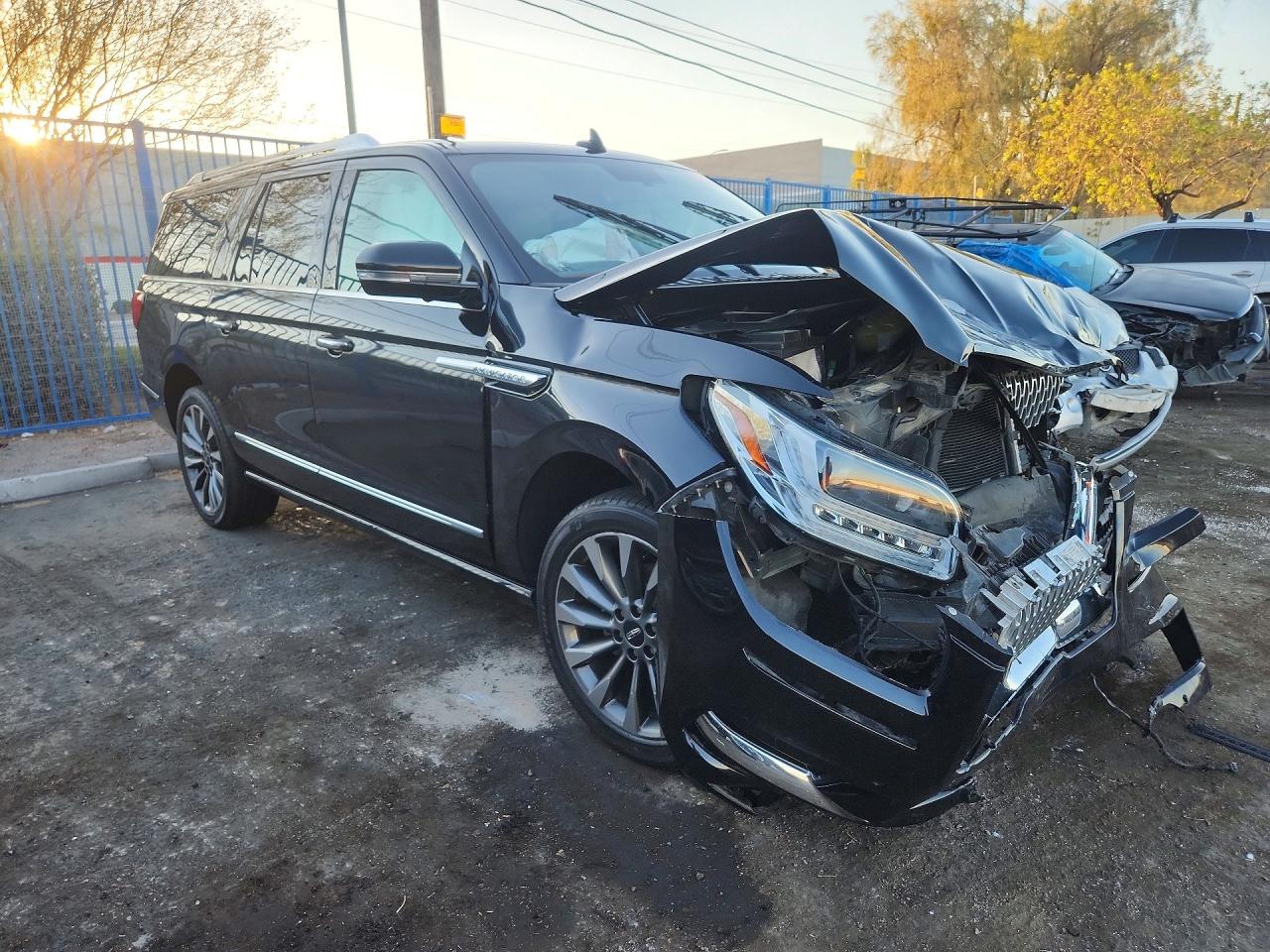 2019 LINCOLN NAVIGATOR RESERVE — снимка 4
