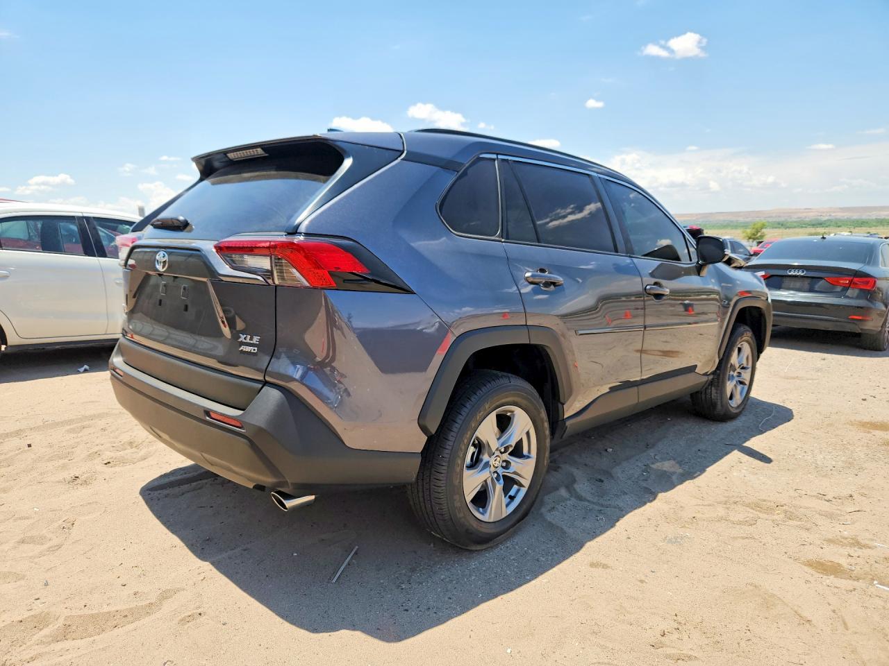 2025 TOYOTA RAV4 XLE XLE PRE — снимка 3