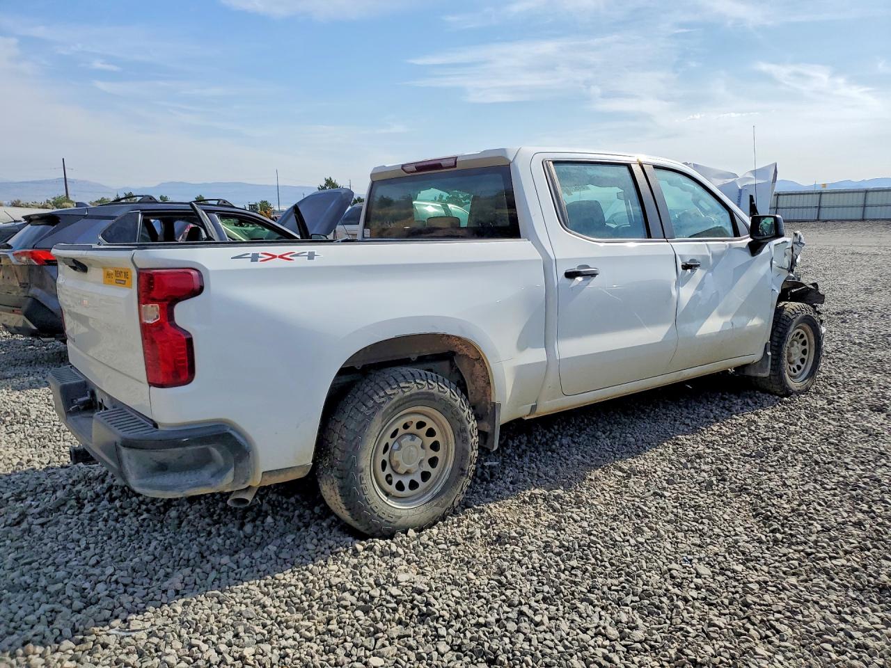 2024 CHEVROLET SILVERADO K1500 — снимка 3
