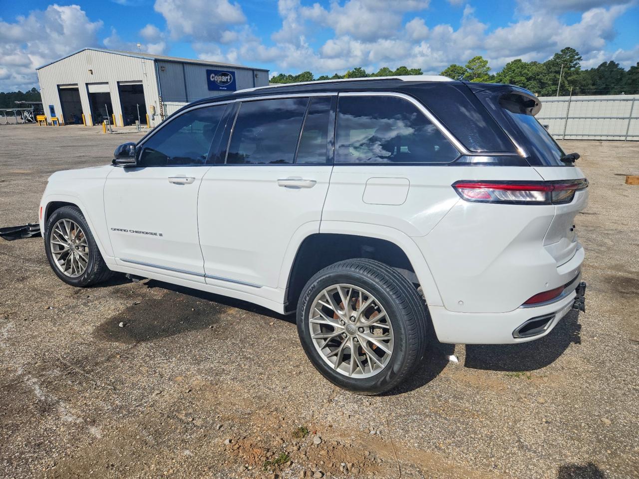 2022 JEEP GRAND CHEROKEE SUMMIT — снимка 2