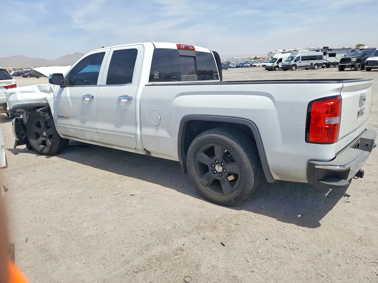 2016 GMC SIERRA C1500 SLE — снимка 2