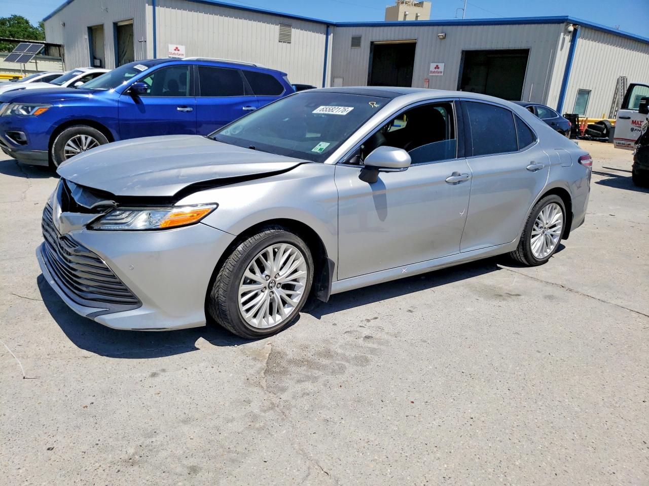 2018 TOYOTA CAMRY XLE
