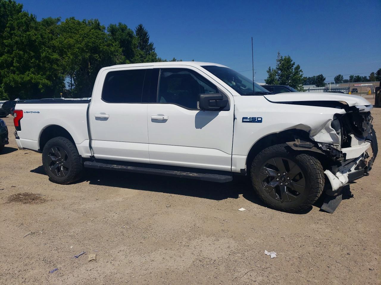 2024 FORD F150 LIGHTNING XLT — снимка 4