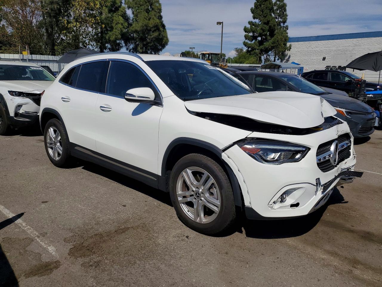 2022 MERCEDES-BENZ GLA 250 — снимка 4