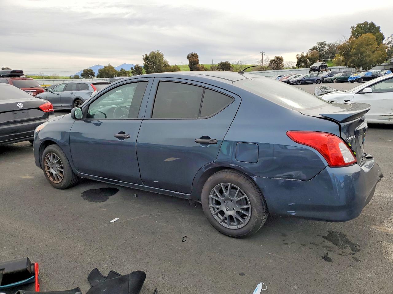 2015 NISSAN VERSA S — снимка 2