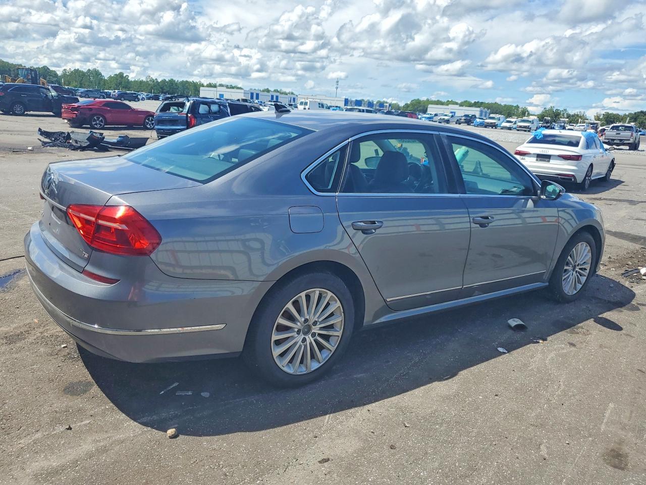 2016 VOLKSWAGEN PASSAT SE — снимка 3