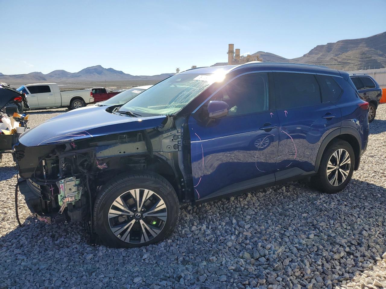 2021 NISSAN ROGUE SV