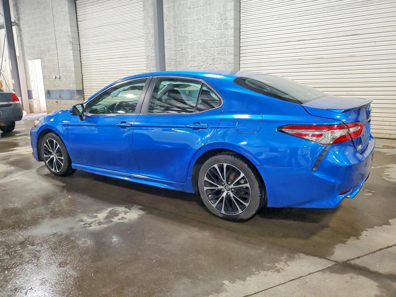 2018 TOYOTA CAMRY SE — снимка 2