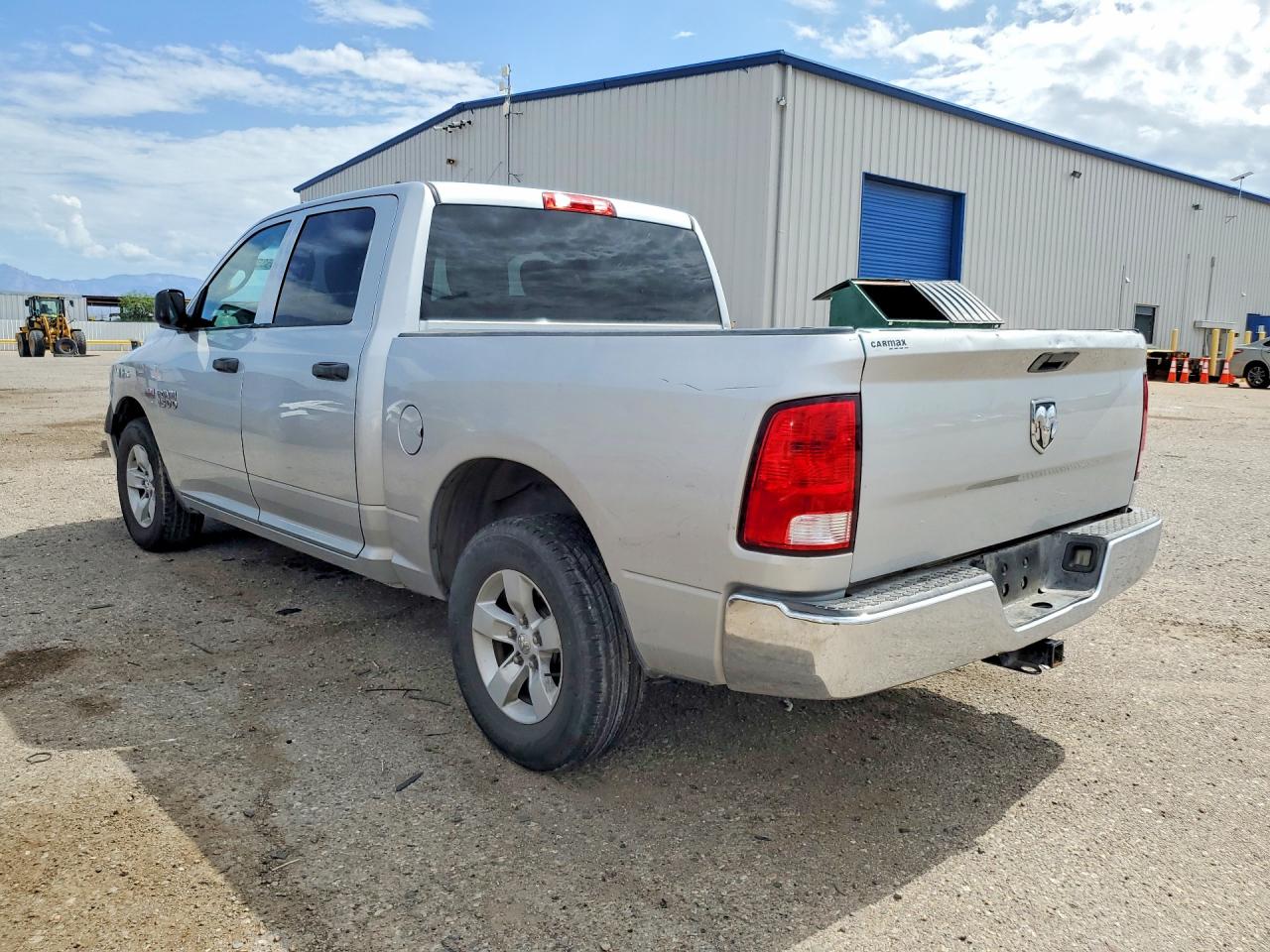 2016 RAM 1500 ST — снимка 2