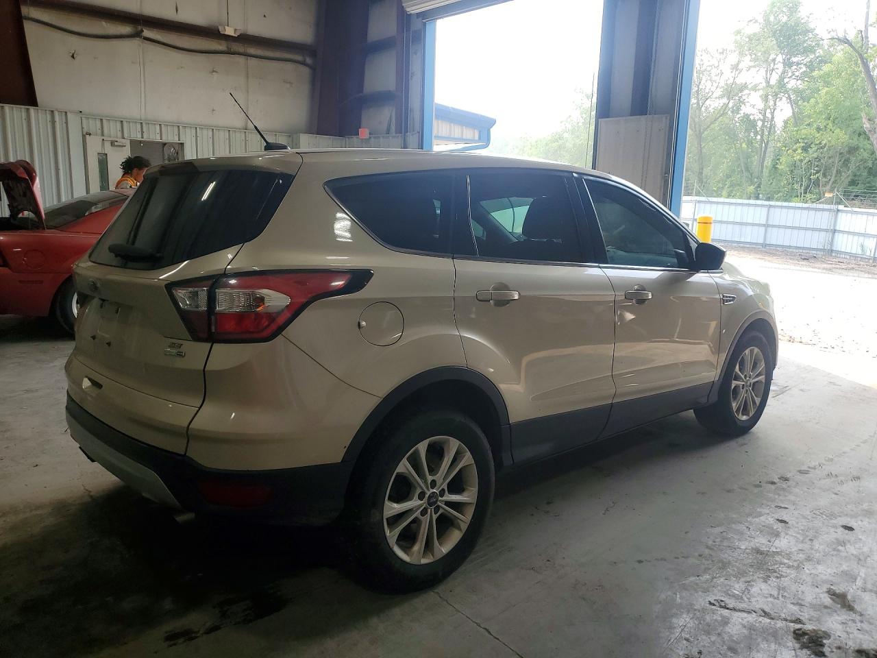 2017 FORD ESCAPE SE — снимка 3