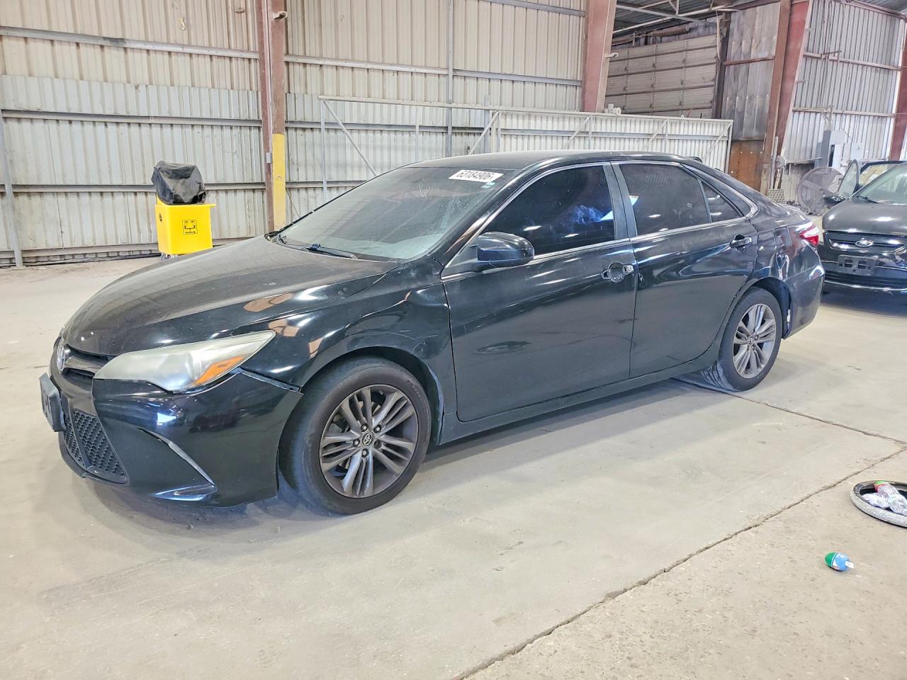 2015 TOYOTA CAMRY SE