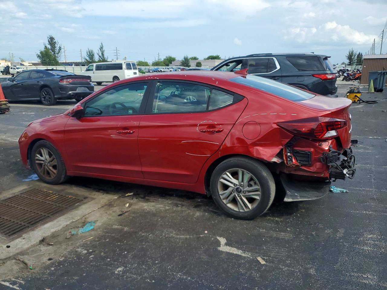 2020 HYUNDAI ELANTRA SEL — снимка 2
