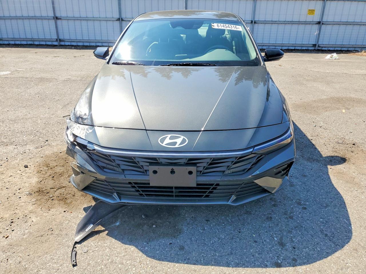 2025 HYUNDAI ELANTRA SEL SPORT — снимка 5
