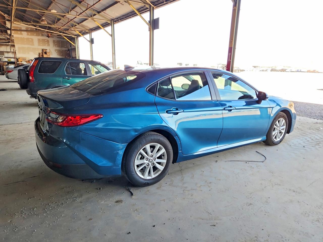 2026 TOYOTA CAMRY LE — снимка 3