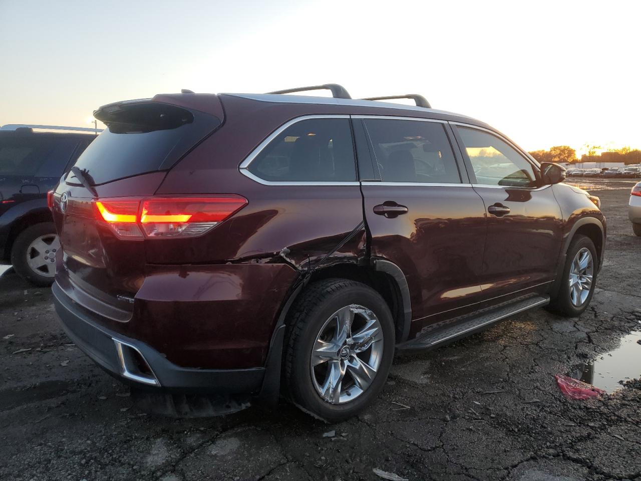 2018 TOYOTA HIGHLANDER LIMITED — снимка 3