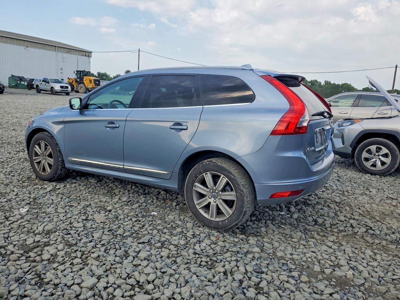 2017 VOLVO XC60 T5 INSCRIPTION — снимка 2