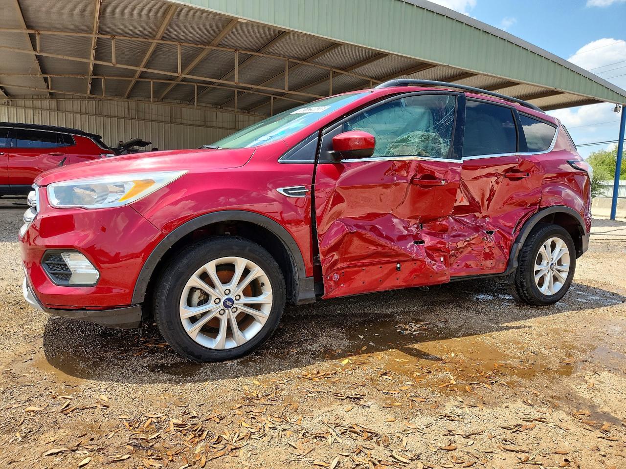 2018 FORD ESCAPE SE