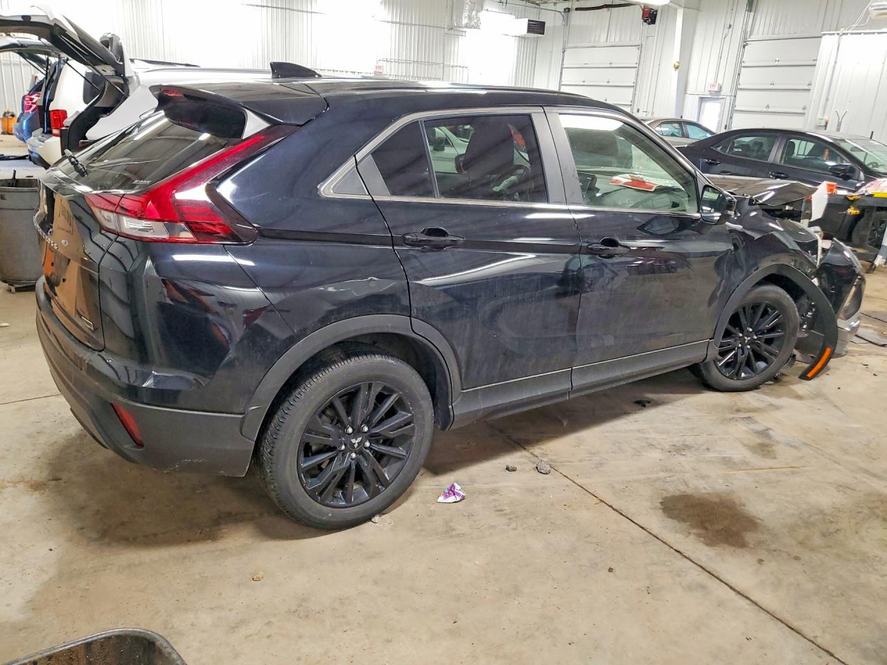 2023 MITSUBISHI ECLIPSE CROSS LE — снимка 3