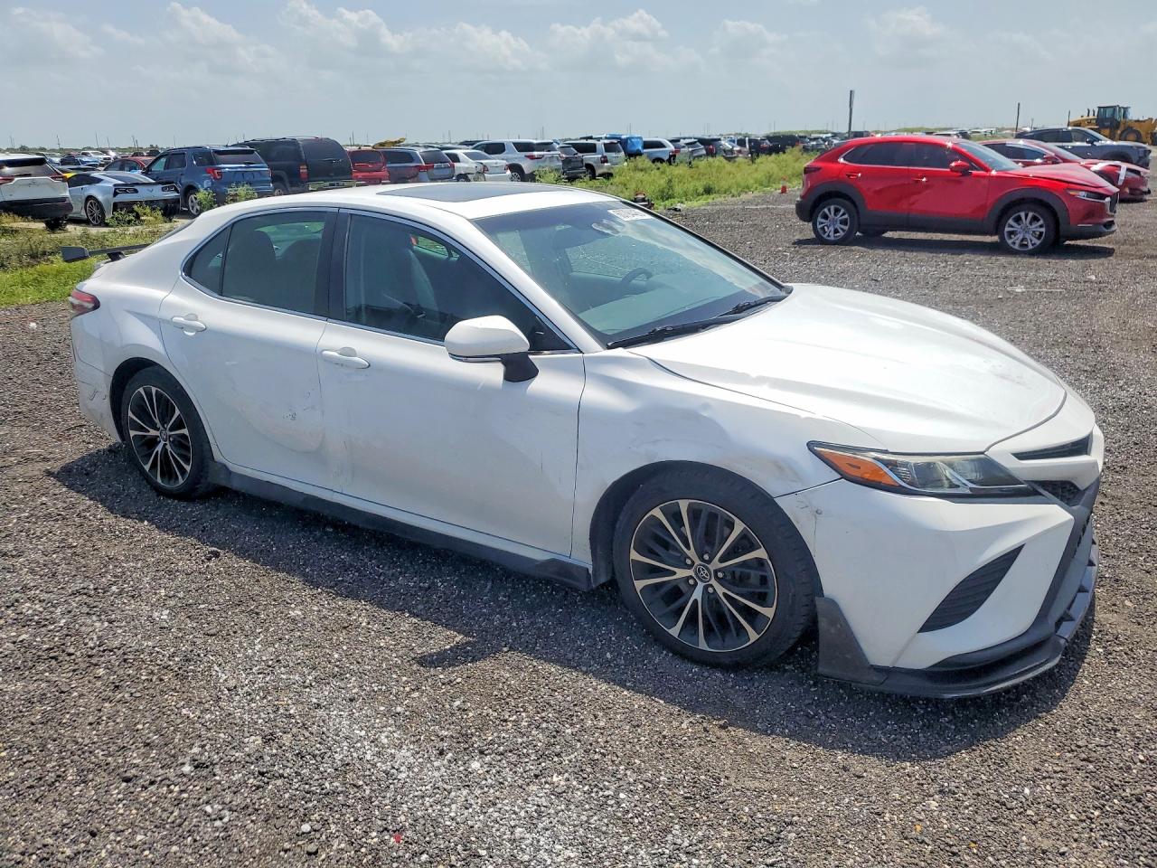 2018 TOYOTA CAMRY SE — снимка 4