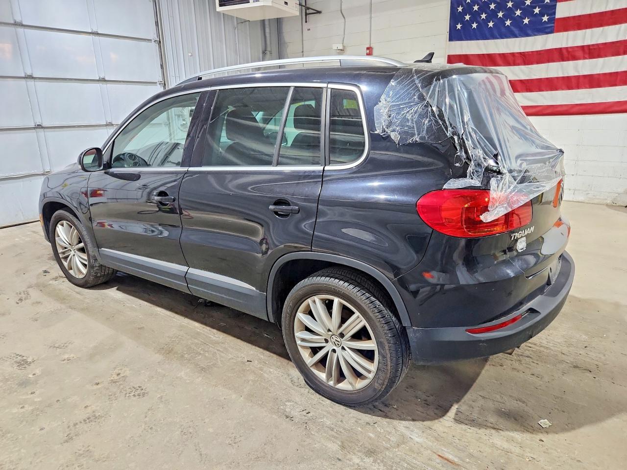 2015 VOLKSWAGEN TIGUAN S — снимка 2