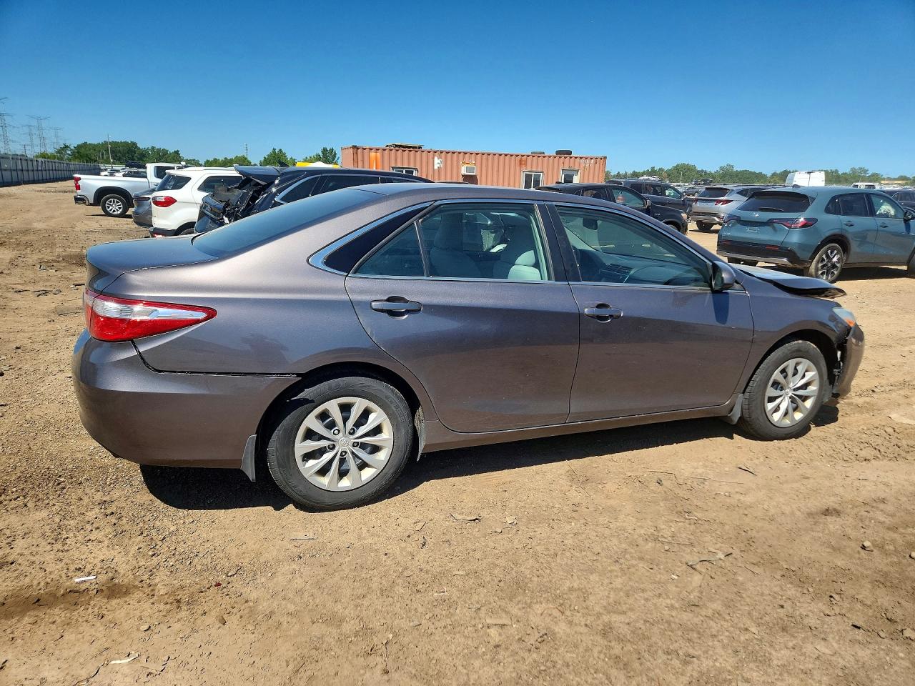 2015 TOYOTA CAMRY LE — снимка 3