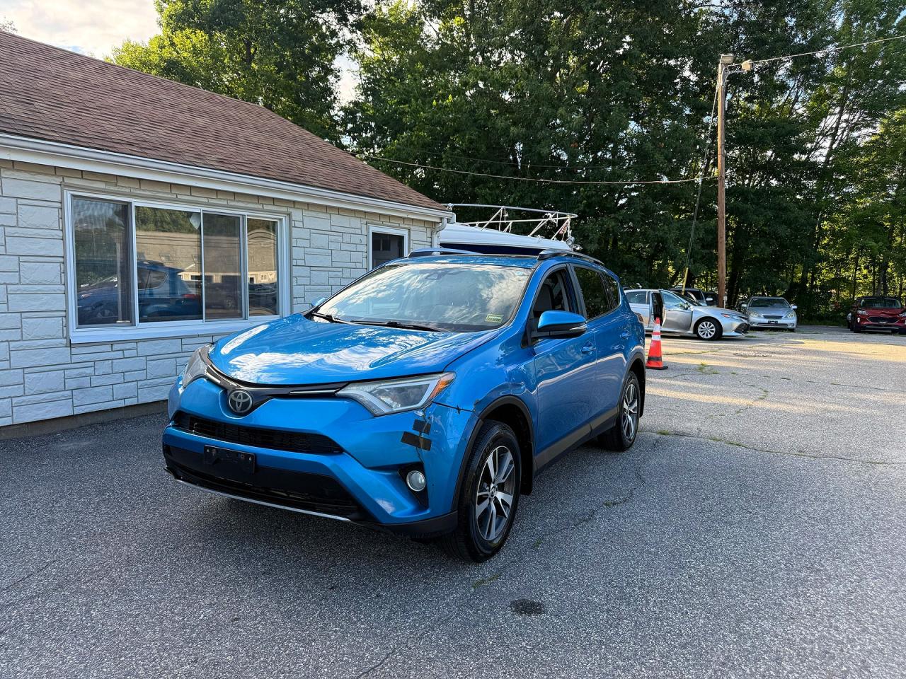 2017 TOYOTA RAV4 XLE — снимка 2