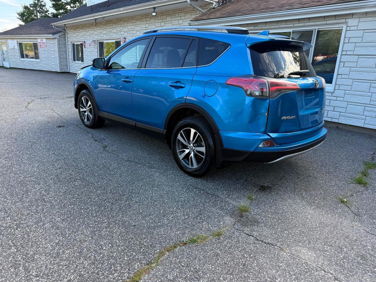 2017 TOYOTA RAV4 XLE — снимка 3