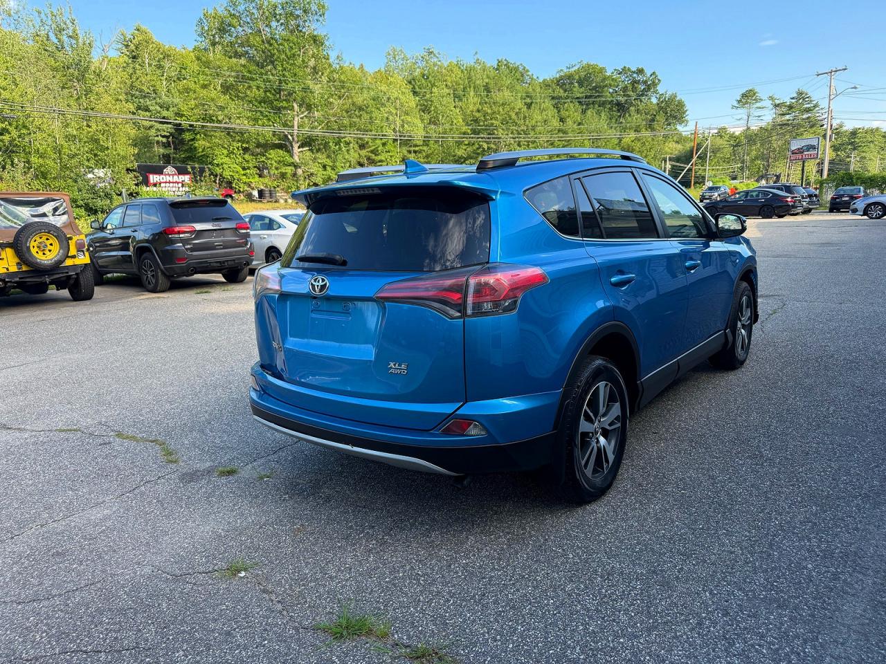 2017 TOYOTA RAV4 XLE — снимка 4