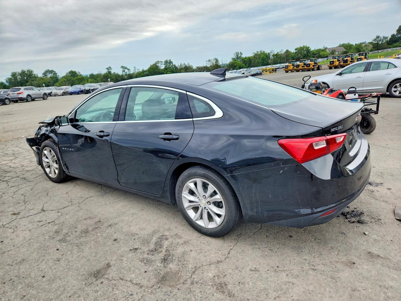 2024 CHEVROLET MALIBU LT — снимка 2