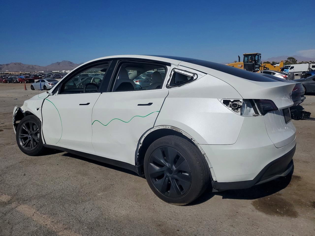 2024 TESLA MODEL Y — снимка 2