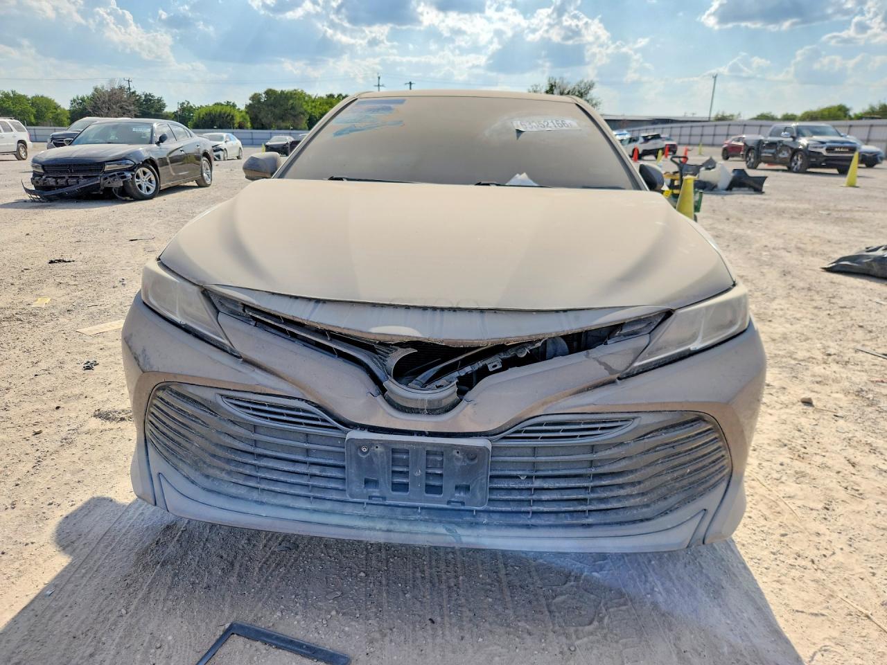 2020 TOYOTA CAMRY LE — снимка 5