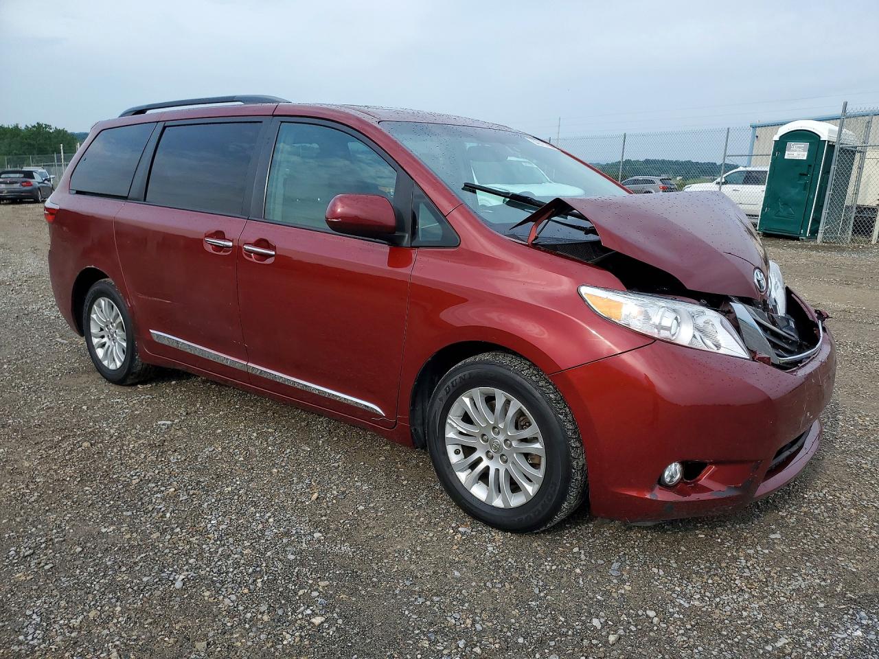 2016 TOYOTA SIENNA XLE 8-PASSENGER — снимка 4