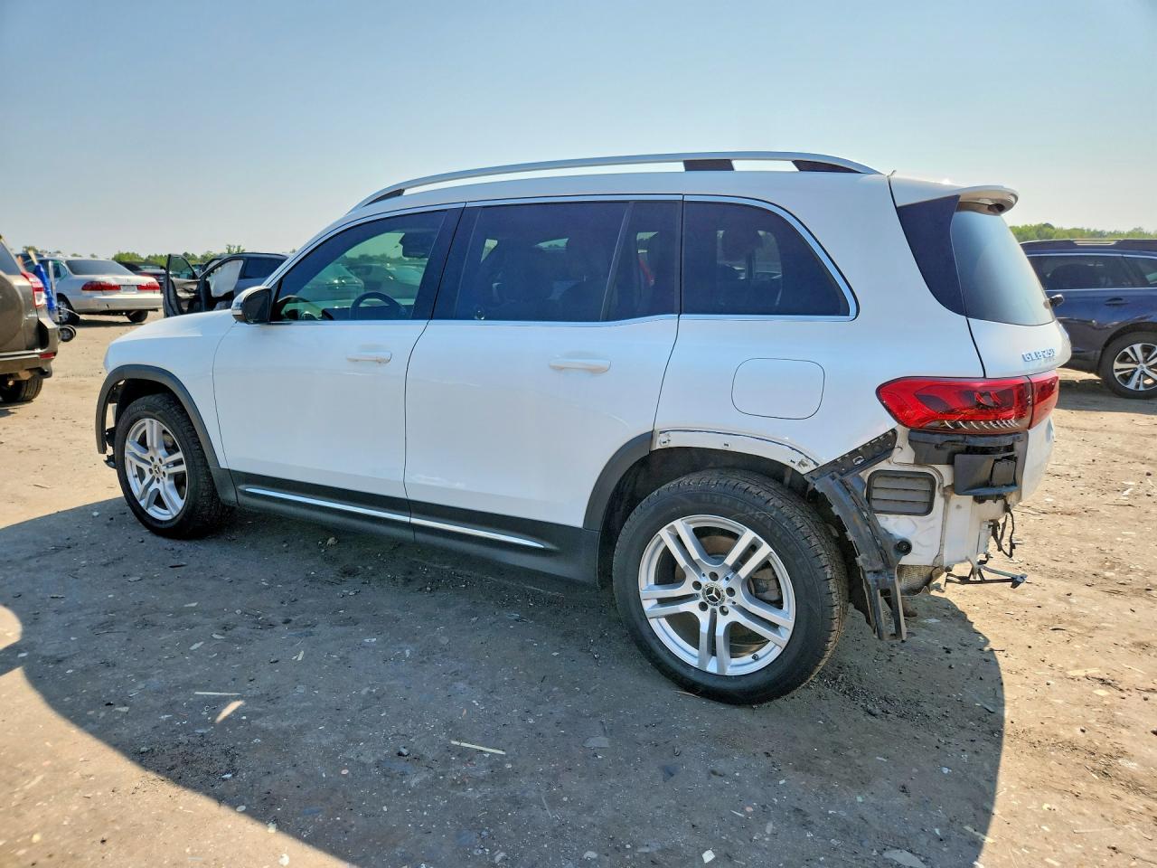 2020 MERCEDES-BENZ GLB 250 4MATIC — снимка 2