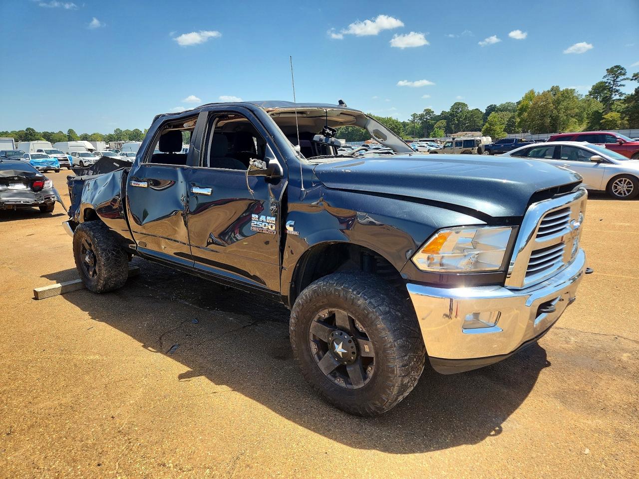 2015 RAM 2500 SLT — снимка 4