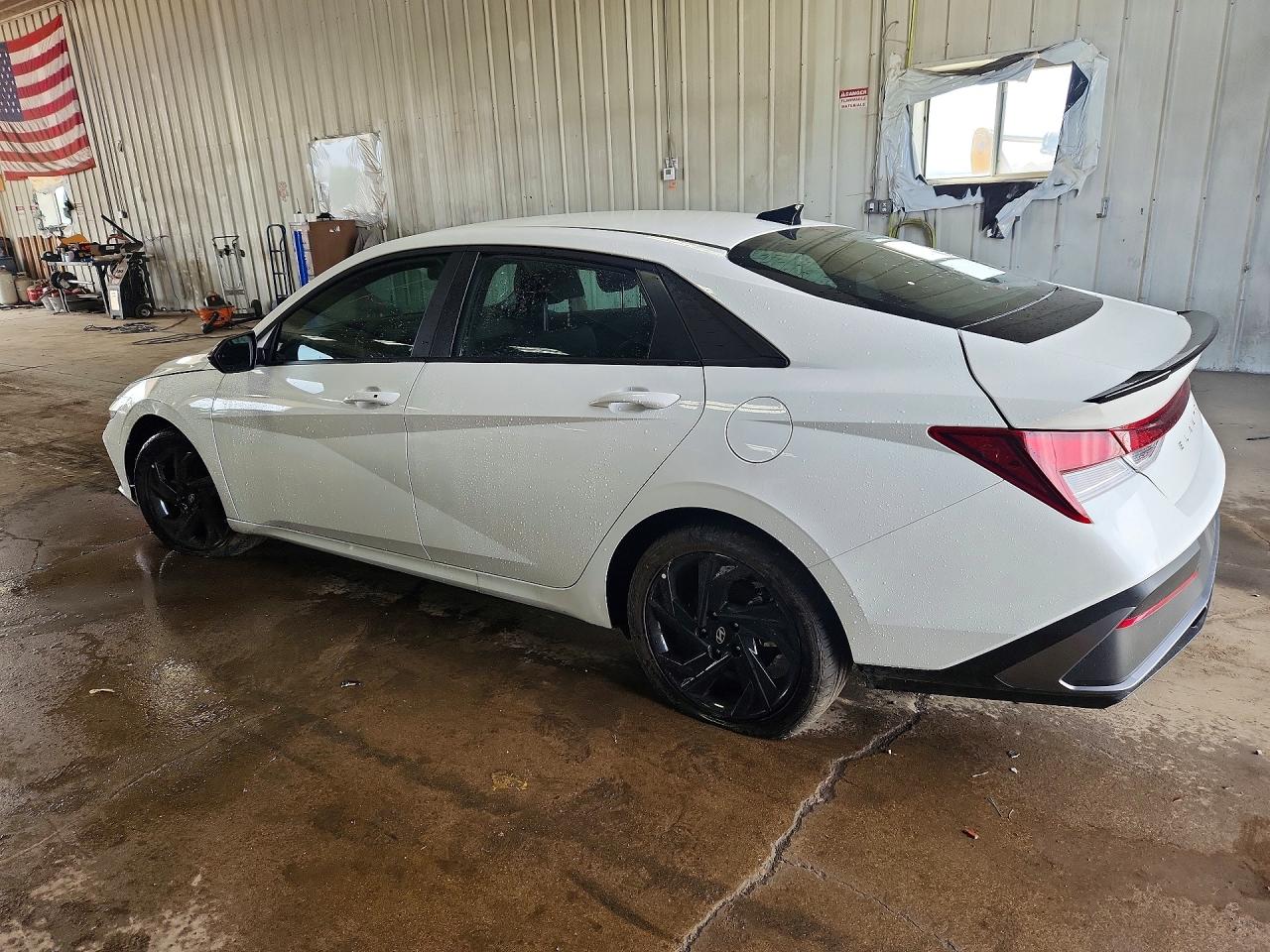2026 HYUNDAI ELANTRA SEL SPORT — снимка 2
