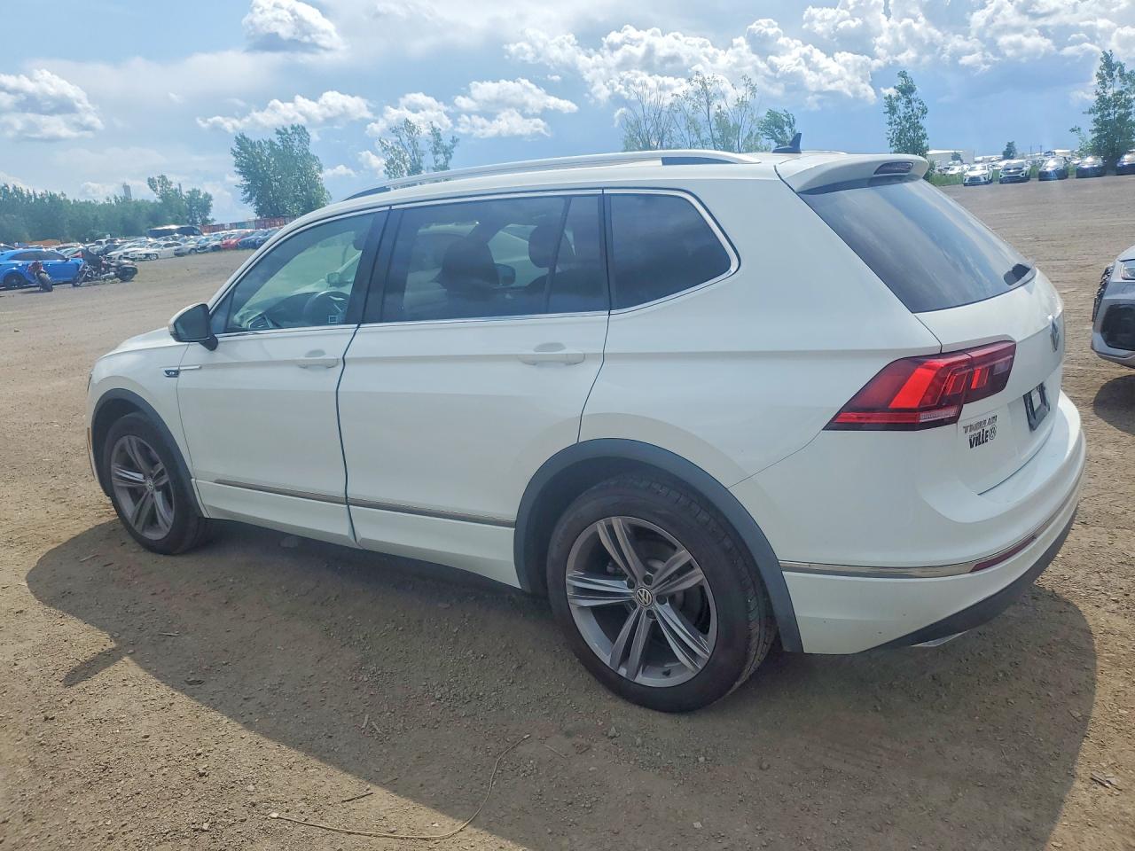 2020 VOLKSWAGEN TIGUAN SEL PREMIUM R-LINE — снимка 2