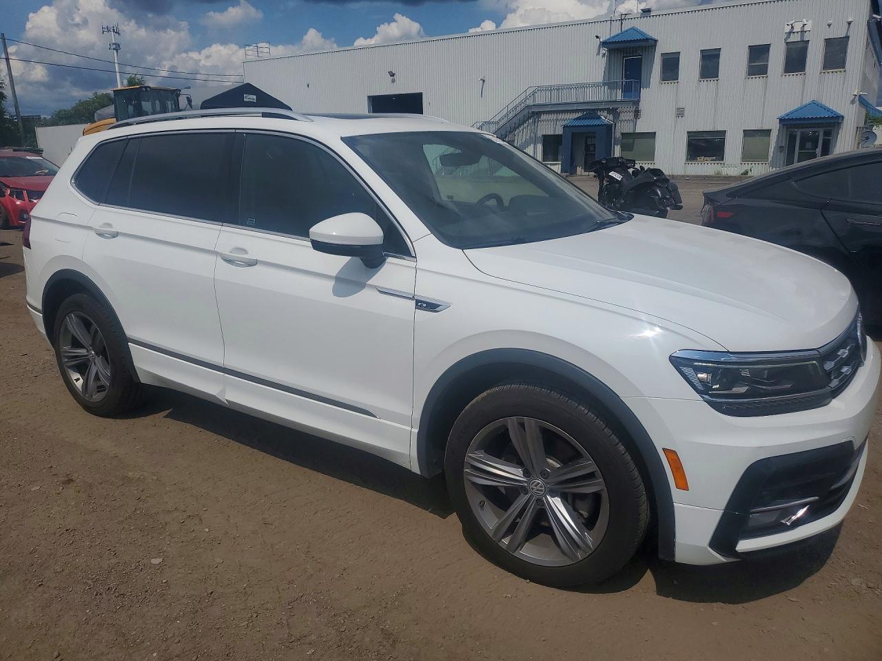 2020 VOLKSWAGEN TIGUAN SEL PREMIUM R-LINE — снимка 4