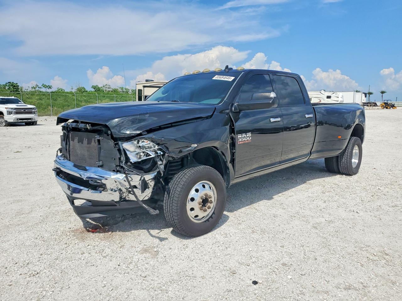 2016 RAM 3500 SLT