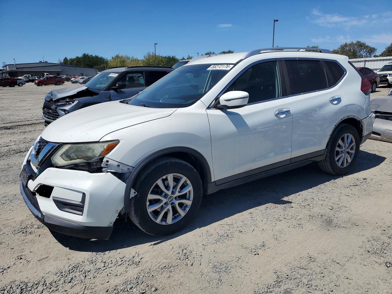 2017 NISSAN ROGUE SV