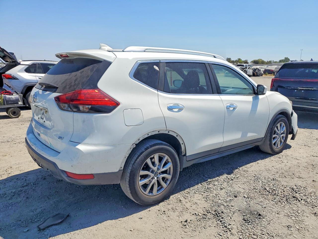 2017 NISSAN ROGUE SV — снимка 3