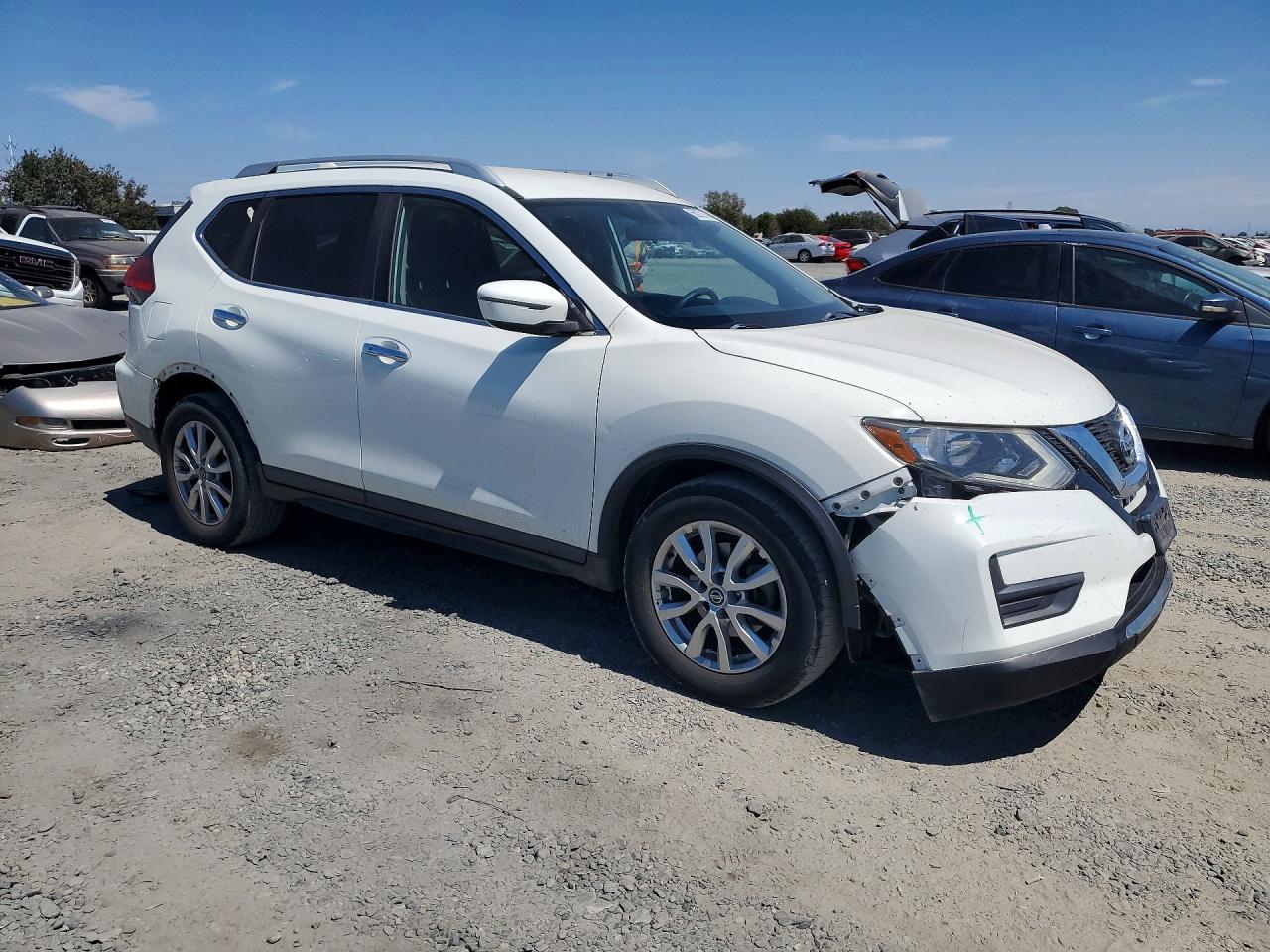 2017 NISSAN ROGUE SV — снимка 4