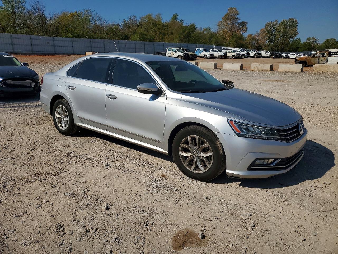 2016 VOLKSWAGEN PASSAT S — снимка 4