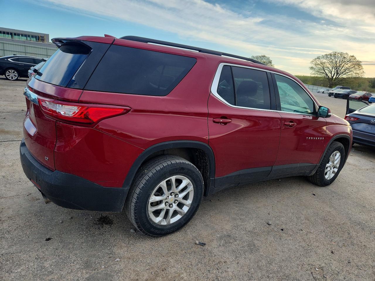 2021 CHEVROLET TRAVERSE LT — снимка 3