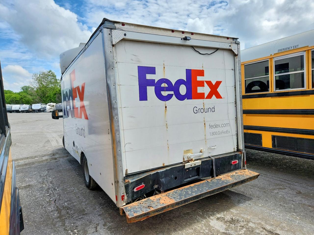 2019 CHEVROLET EXPRESS — снимка 2